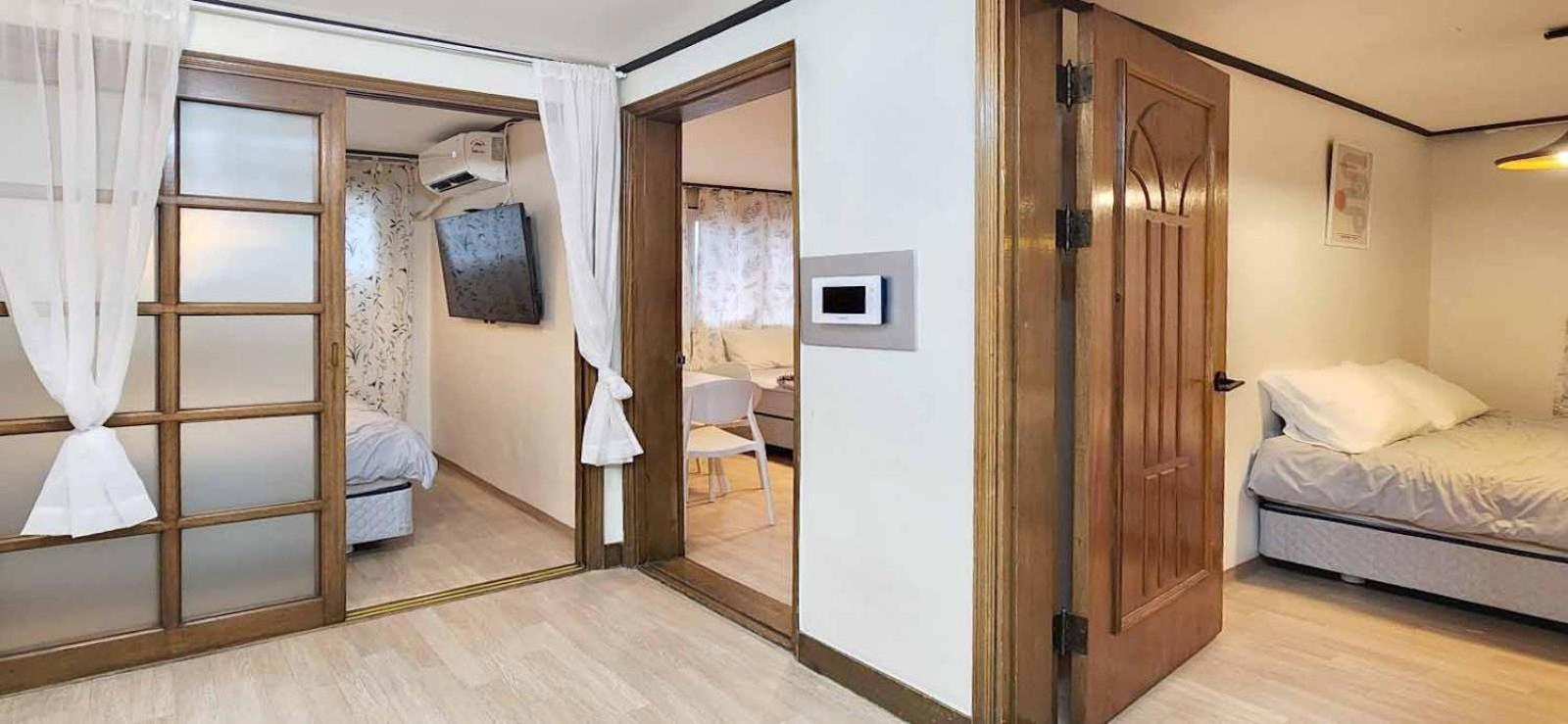 Apartment K-5 Hongdae Yeontral Park *