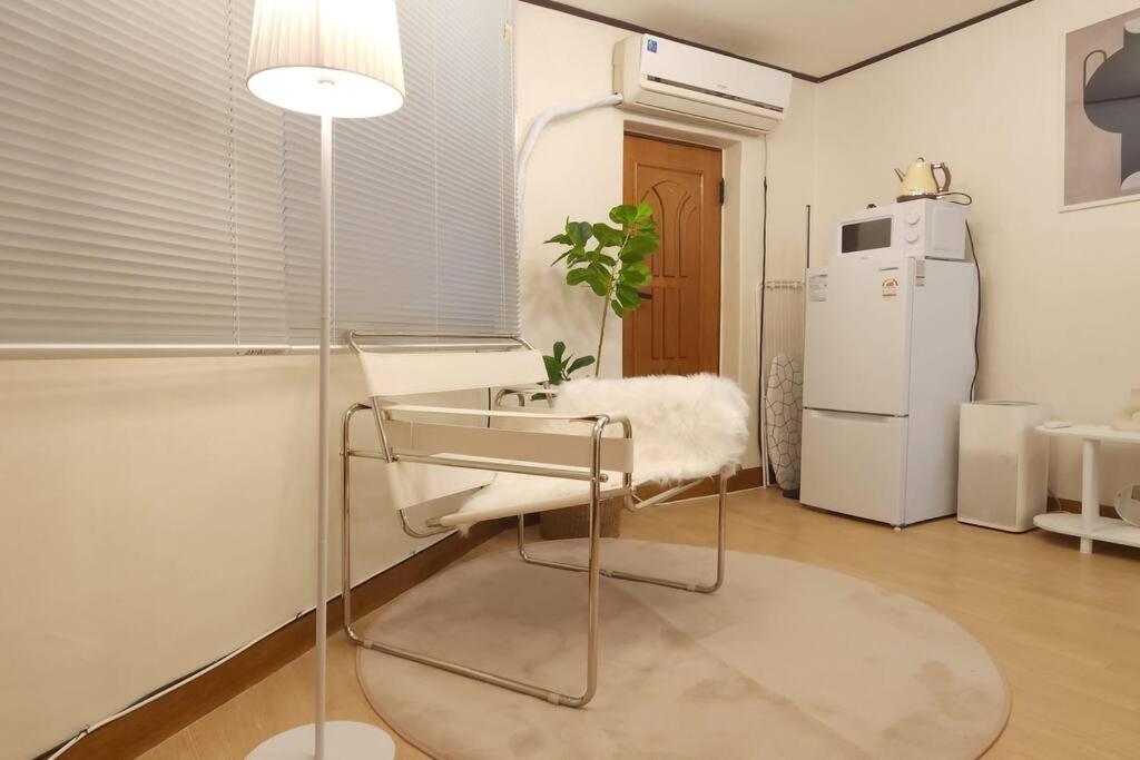 K-5 Hongdae Yeontral Park Apartment *